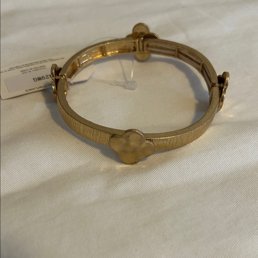 Gold Tone Women's Clover Bangle Stretch Bracelet